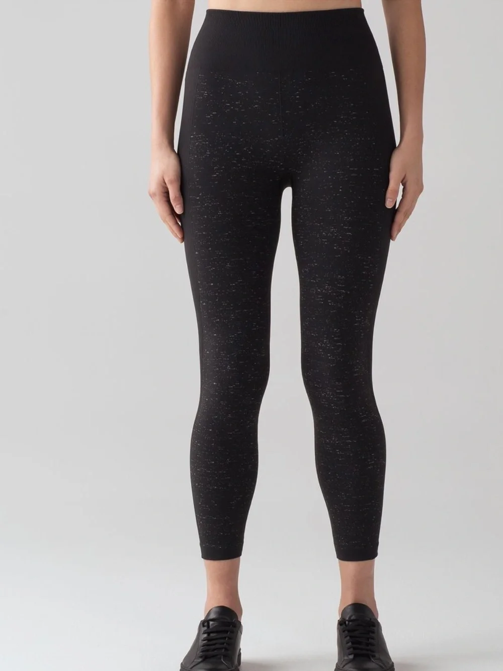 Lululemon Free to Flow 7/8 tights